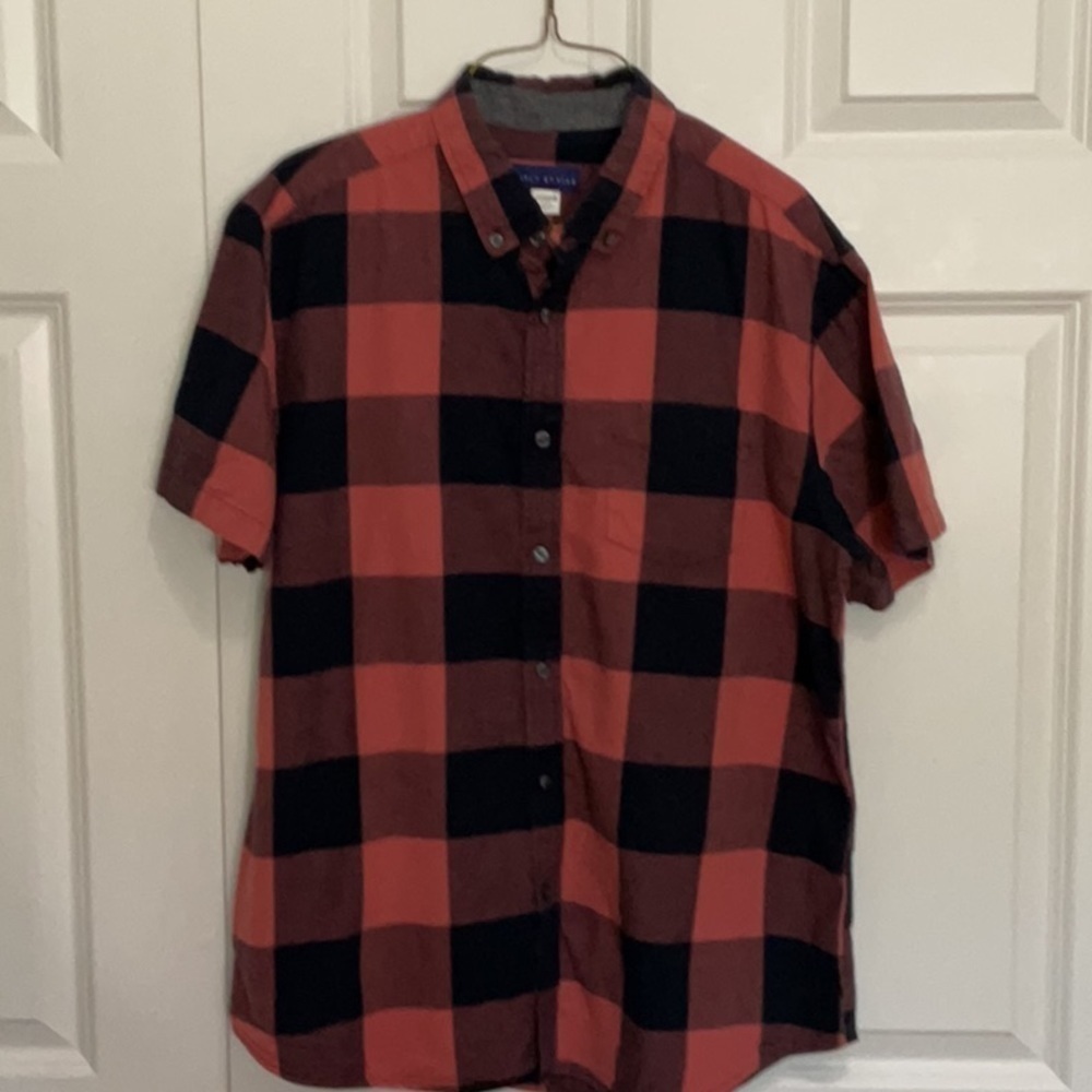 SIMPLY Styled Button Down Shirt
